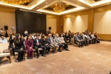 Məktəblilər üçün yeni rəqəmsal ingilis dili öyrənmə mənbəyi (FOTO)