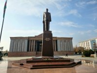 TDT-yə üzv ölkələrin QHT-lərinin həmrəylik forumu işini Naxçıvanda davam etdirir (FOTO)