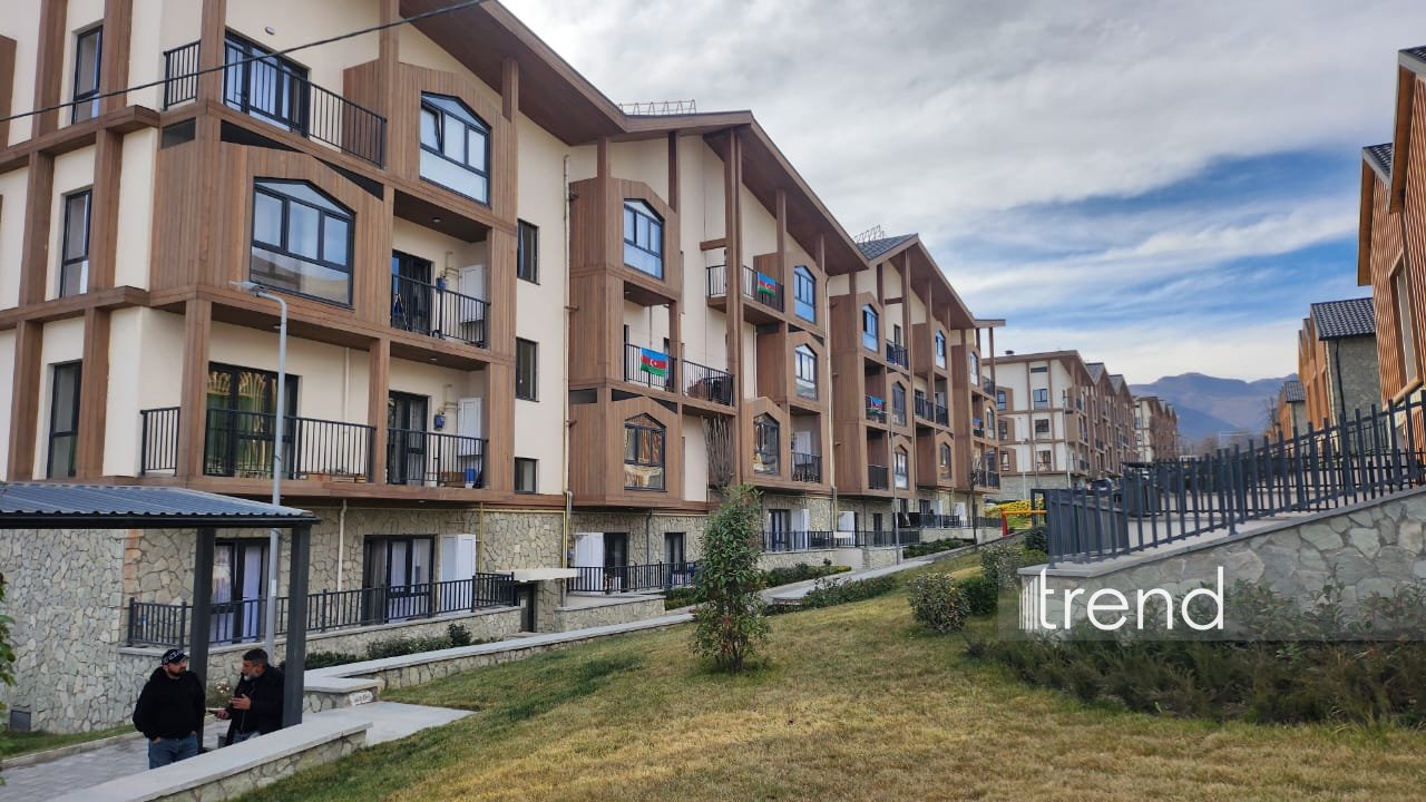 Kəlbəcərdə şəhər günü çərçivəsində fotosərgi təşkil edilib (FOTO)