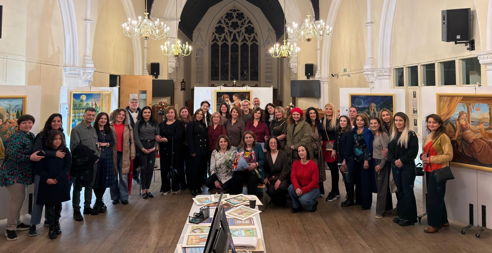 Londonda Gülnarə Cəfərin “Yeddi gözəl” sərgisi baş tutub (FOTO)