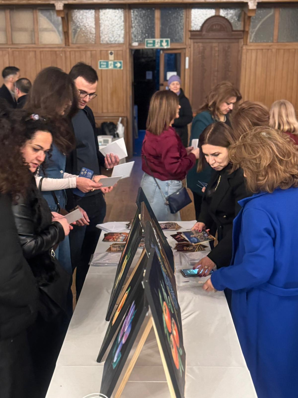 Londonda Gülnarə Cəfərin “Yeddi gözəl” sərgisi baş tutub (FOTO)