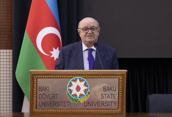 “AzerGold” QSC-nin müşaviri Bakı Dövlət Universitetində təqdimatla çıxış edib (FOTO)