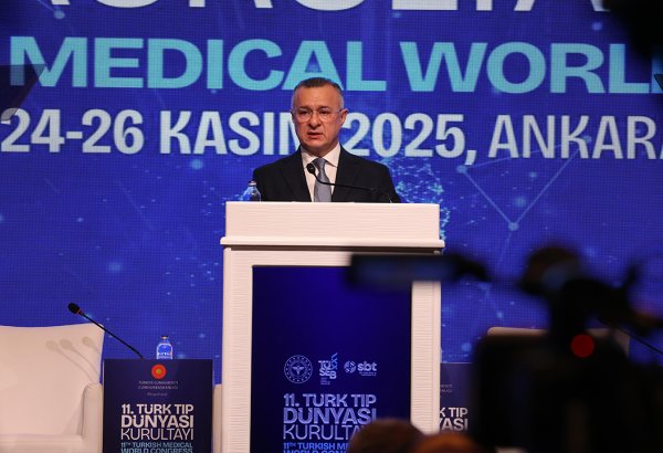 Azərbaycanın səhiyyə naziri XI Türk Tibb Dünyası Qurultayında çıxış edib (FOTO)