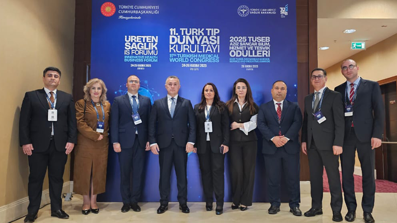 Azərbaycanın səhiyyə naziri XI Türk Tibb Dünyası Qurultayında çıxış edib (FOTO)