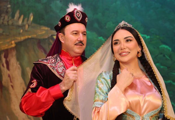 “Əsli və Kərəm” operası yeni Əsli ilə tamaşaçılara təqdim olundu (FOTO/VİDEO)