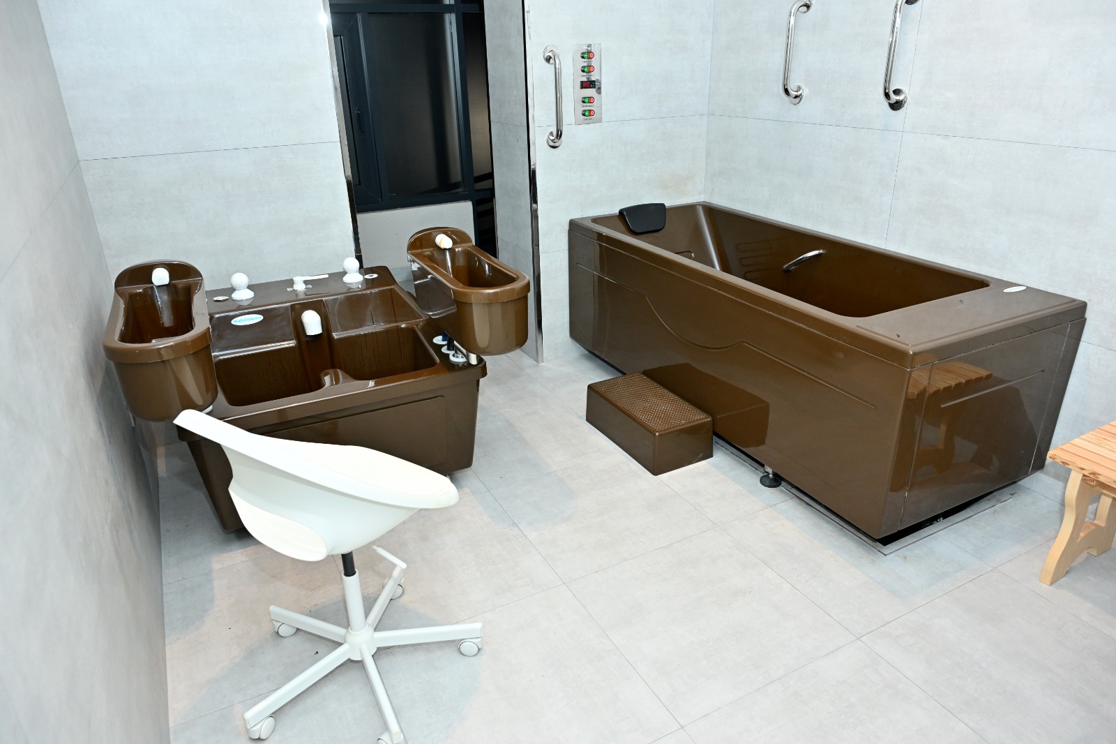 “Kurort Naftalan”da şərait yaxşılaşdırılıb (FOTO)