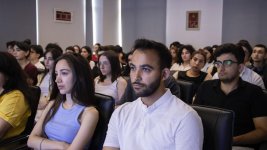 Kreativ industriya qlobal sferada (FOTO)