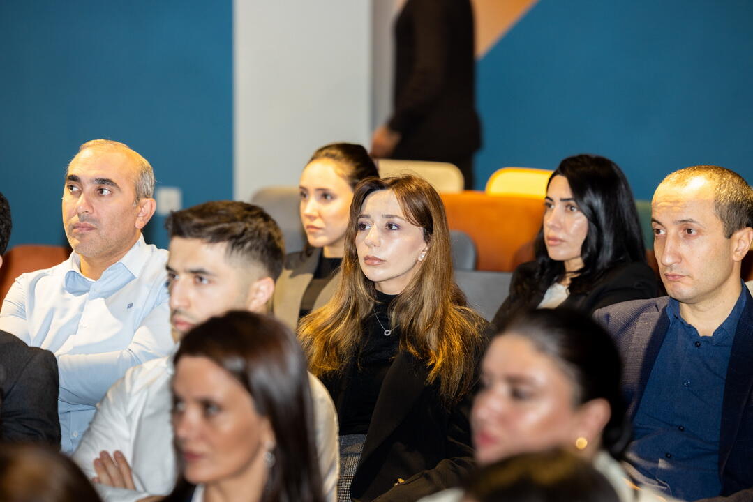 “mygov”un təqdim etdiyi xidmətlərin insan resursları proseslərində tətbiqi müzakirə edilib (FOTO)