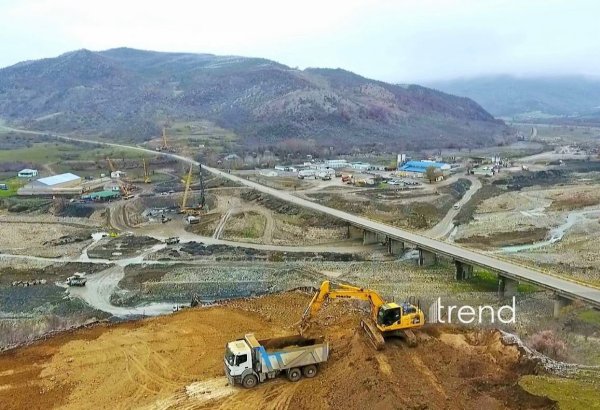 Muğanlı-İsmayıllı-Qəbələ avtomobil yolunda aparılan tikinti işlərinin yekunlaşacağı vaxt açıqlanıb