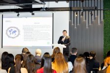 “mygov”un təqdim etdiyi xidmətlərin insan resursları proseslərində tətbiqi müzakirə edilib (FOTO)