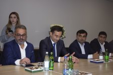 AzMİU-nun 50 illik yubileyi ərəfəsində Məzun Assosiasiyasının növbəti görüşü keçirilib (FOTO)