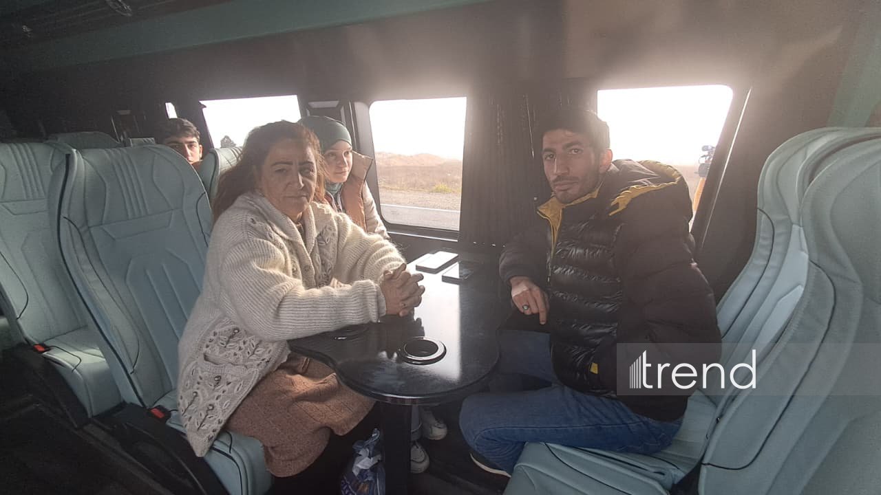 Xocavəndin Qırmızı Bazar qəsəbəsinə növbəti köç karvanı yola salınıb (FOTO)