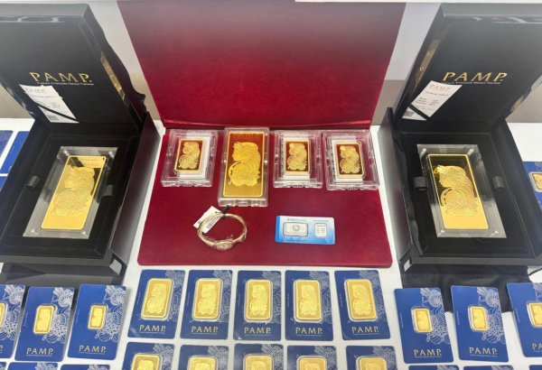 Gömrükdə qaçaqmalçılıq cəhdi: 10,8 kq qızıl və brilyant aşkarlanıb