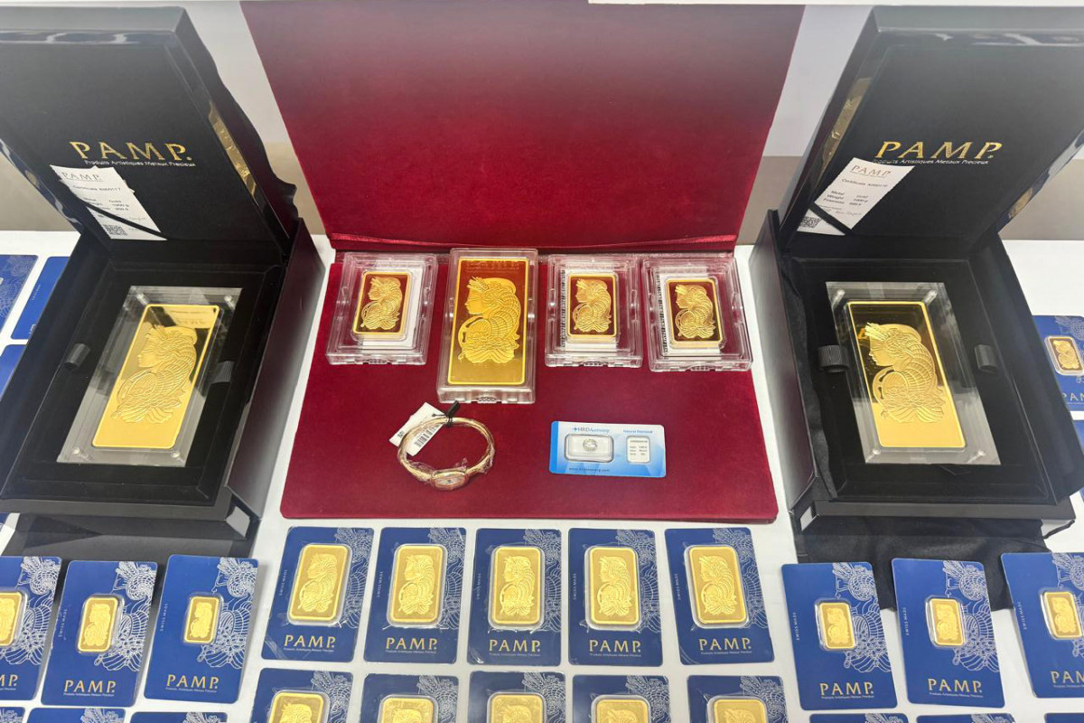 Gömrükdə qaçaqmalçılıq cəhdi: 10,8 kq qızıl və brilyant aşkarlanıb