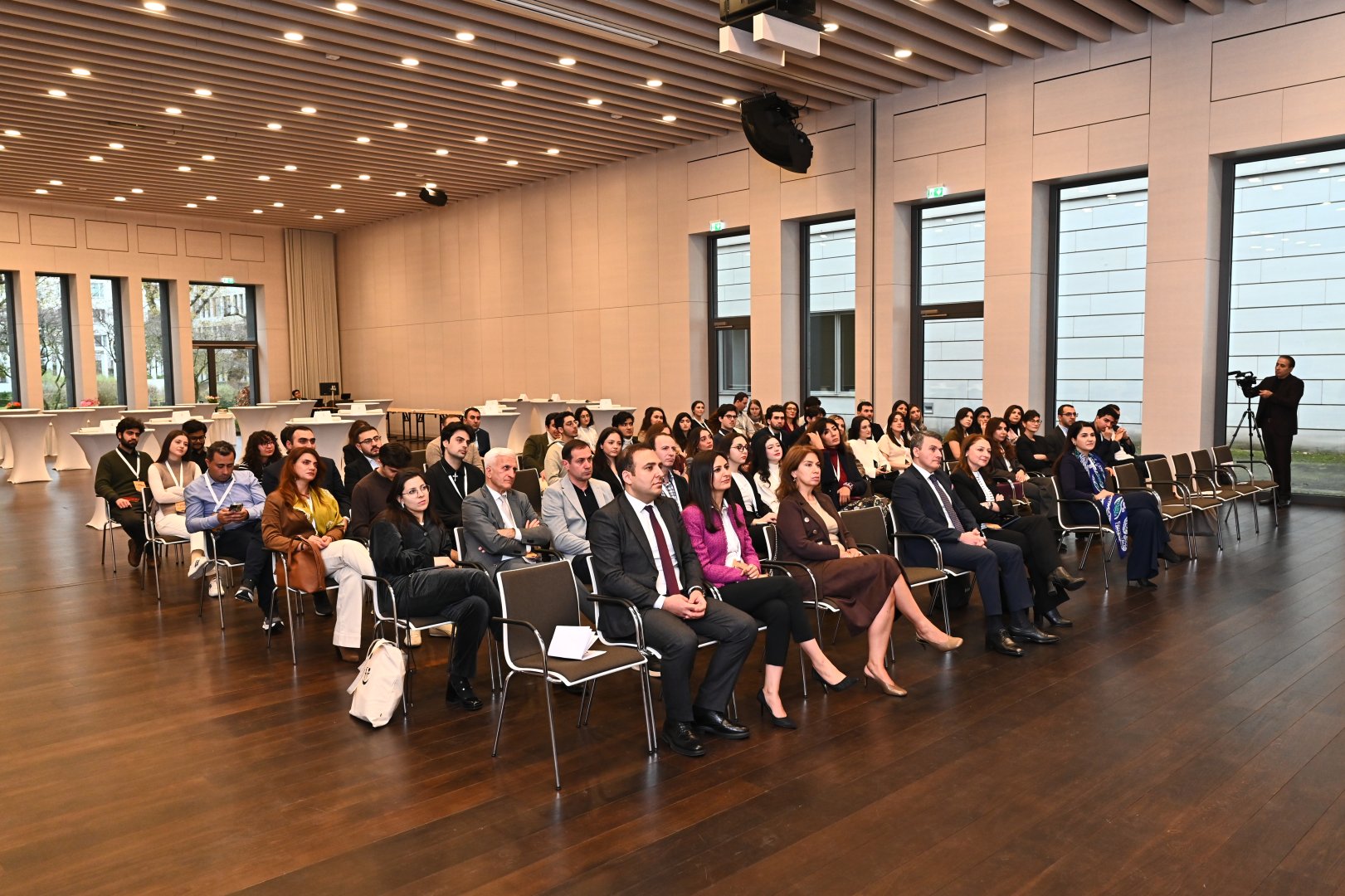 Almaniyada ADA Universiteti məzunlarının forumu keçirilib (FOTO)