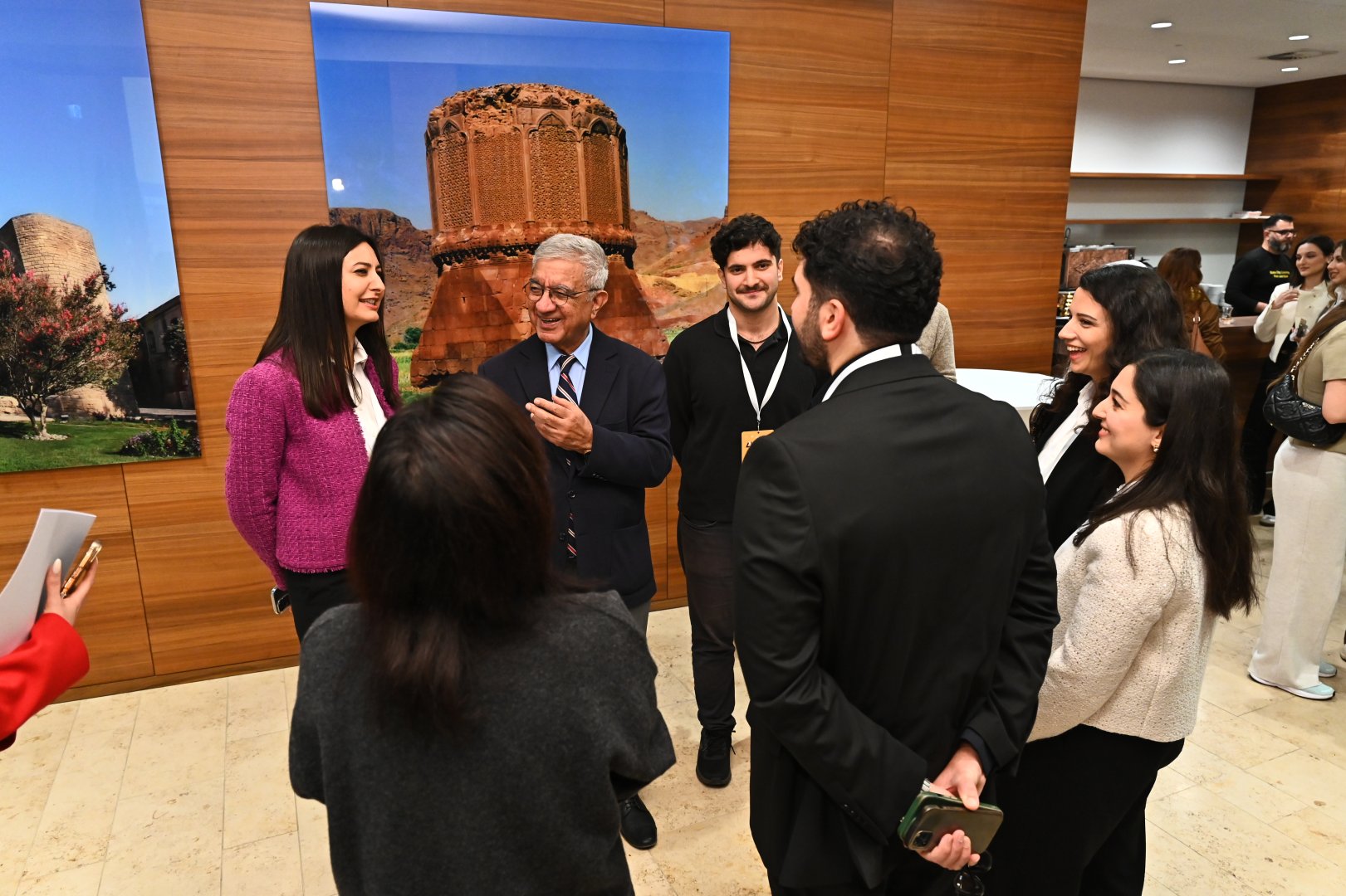 Almaniyada ADA Universiteti məzunlarının forumu keçirilib (FOTO)