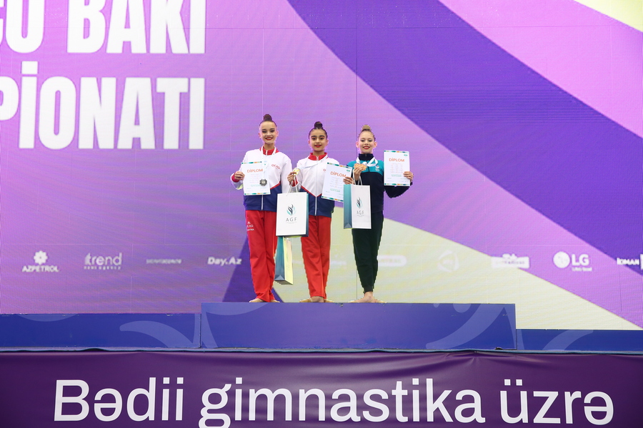 Zərif gimnastların Bakı birinciliyi başa çatdı (FOTO)
