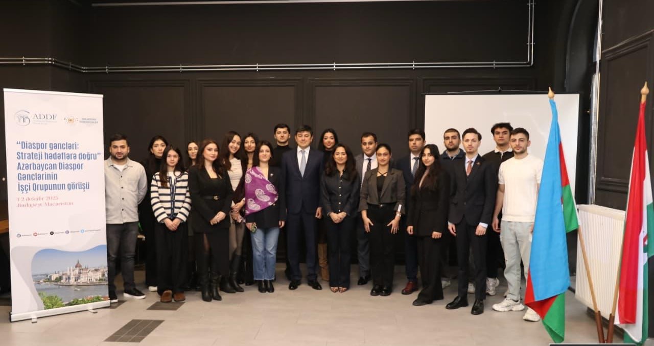 Budapeştdə diaspor gənclərinin toplantısı keçirilib (FOTO)