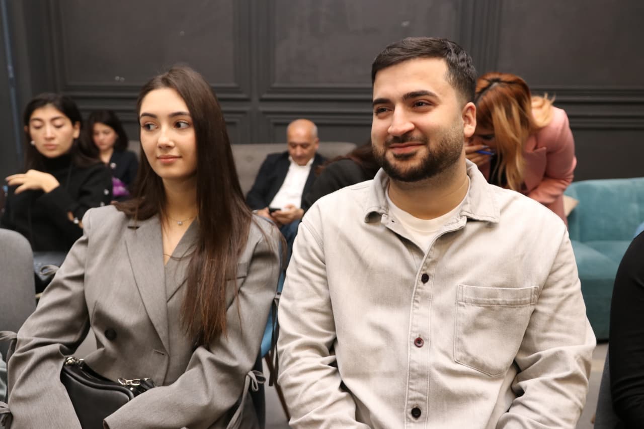 Budapeştdə diaspor gənclərinin toplantısı keçirilib (FOTO)