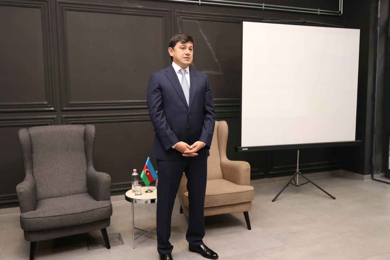 Budapeştdə diaspor gənclərinin toplantısı keçirilib (FOTO)