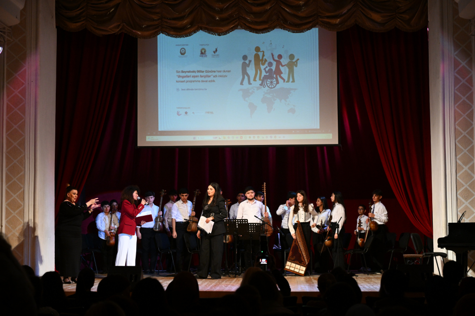 Bakıda Beynəlxalq Əlillər Gününə həsr olunmuş inklüziv konsert keçirilib (FOTO)