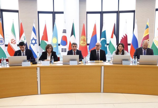 ADA Universitetində “Yaşıl Enerji və Dayanıqlılıqda Universitetlərin Rolu” konfransında Qarabağdakı bərpa işləri müzakirə edilib (FOTO)