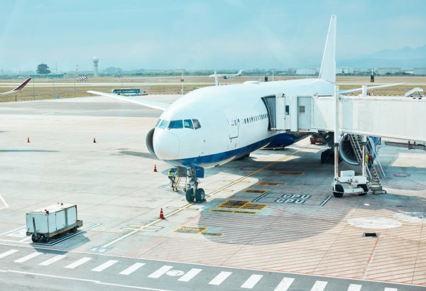 Oktyabrda beynəlxalq uçuşlara tələbat artıb