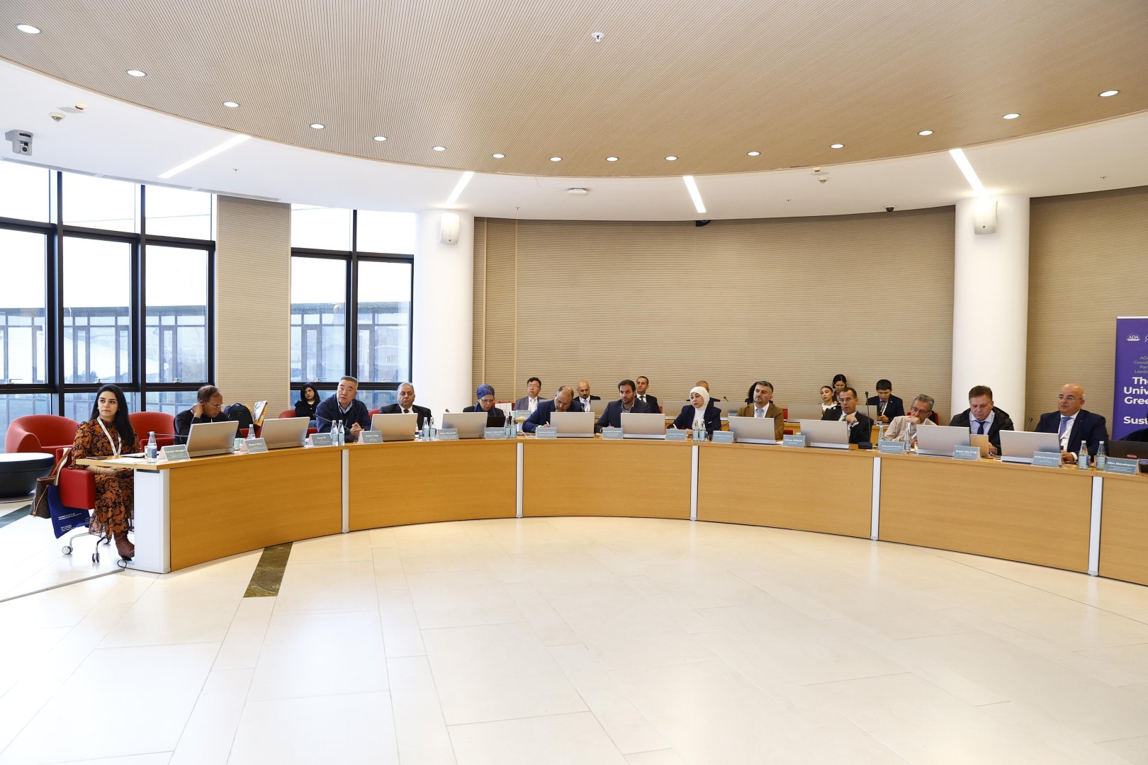 ADA Universitetində “Yaşıl Enerji və Dayanıqlılıqda Universitetlərin Rolu” konfransında Qarabağdakı bərpa işləri müzakirə edilib (FOTO)