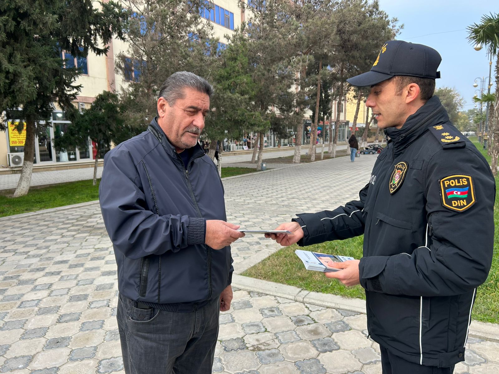 Erkən nikah və məişət zorakılığına qarşı maarifləndirici tədbirlər davam etdirilir (FOTO)