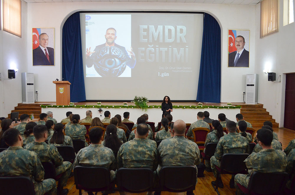 Azərbaycan Ordusunda psixoloqlar üçün təlim keçirilir (FOTO)