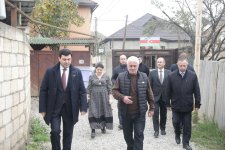 İcra başçısı şəhid Riyad Əliyarovun ailəsini ziyarət edib (FOTO)