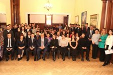 Azərbaycan diasporu yeni inkişaf mərhələsində (FOTO)
