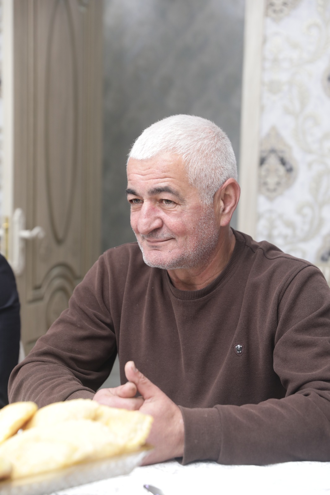 İcra başçısı şəhid Riyad Əliyarovun ailəsini ziyarət edib (FOTO)