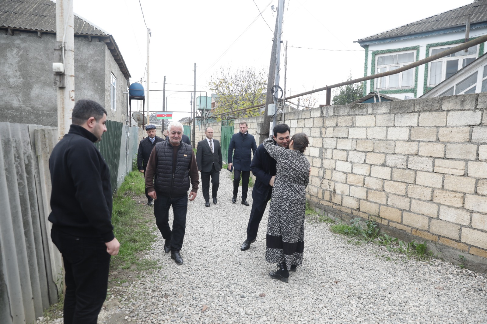 İcra başçısı şəhid Riyad Əliyarovun ailəsini ziyarət edib (FOTO)