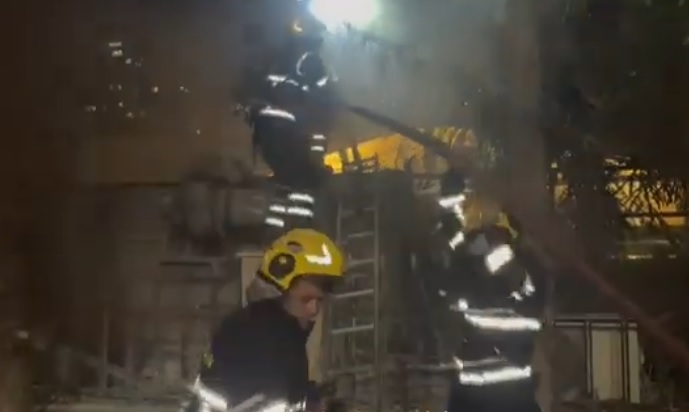 Bakıda restoranda yanğın olub (VİDEO)