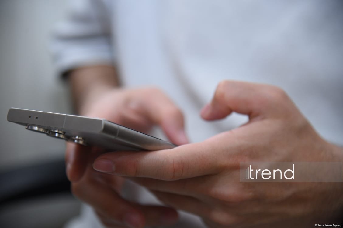 Bu ölkədə səslə idarə olunan dünyanın ilk smartfonu təqdim edilib