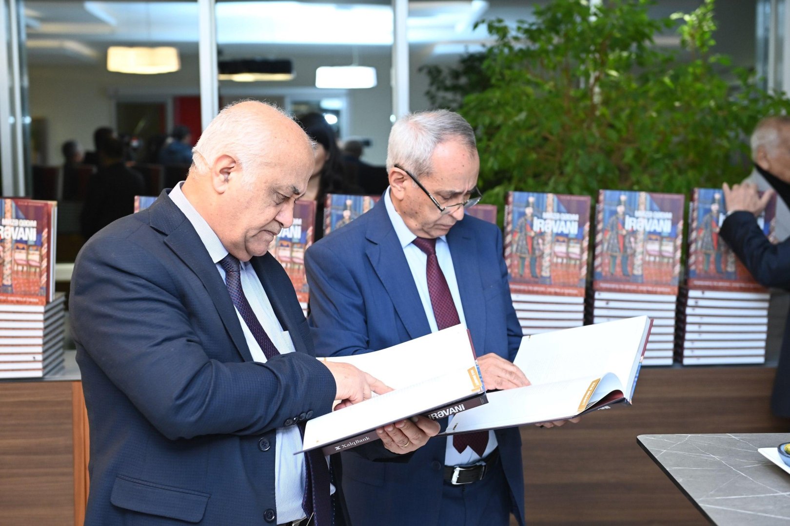 Mirzə Qədim İrəvani “Xalq Əmanəti” layihəsinin 26-cı nəşrində (FOTO)