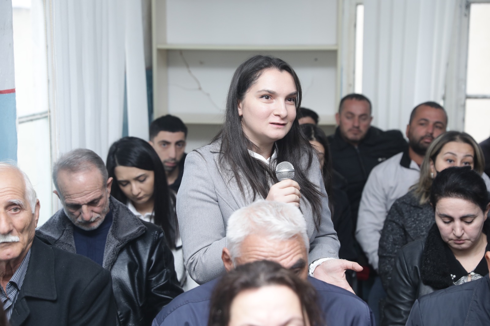 Xaçmaz rayonunun Yergüc kəndində növbəti səyyar qəbul keçirilib (FOTO)