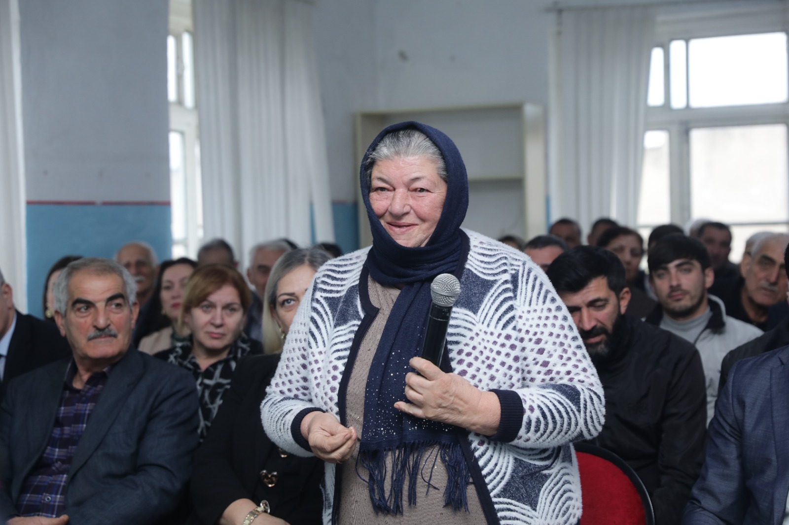 Xaçmaz rayonunun Yergüc kəndində növbəti səyyar qəbul keçirilib (FOTO)