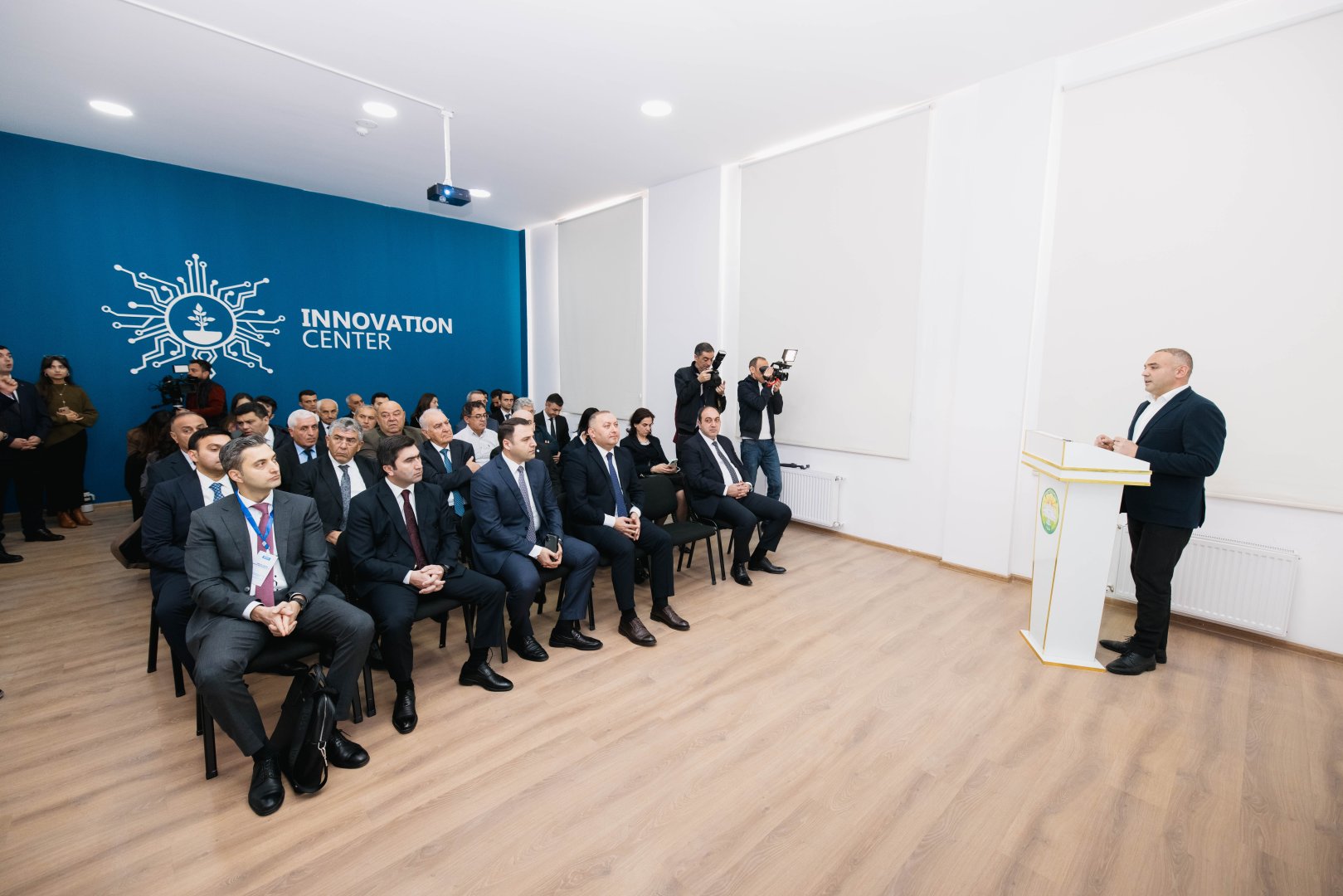 Gəncədə Azərbaycan İnnovasiya Mərkəzinin açılışı olub (FOTO)