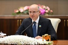 Şavkat Mirziyoyev Pərviz Şahbazovu qəbul edib (FOTO)