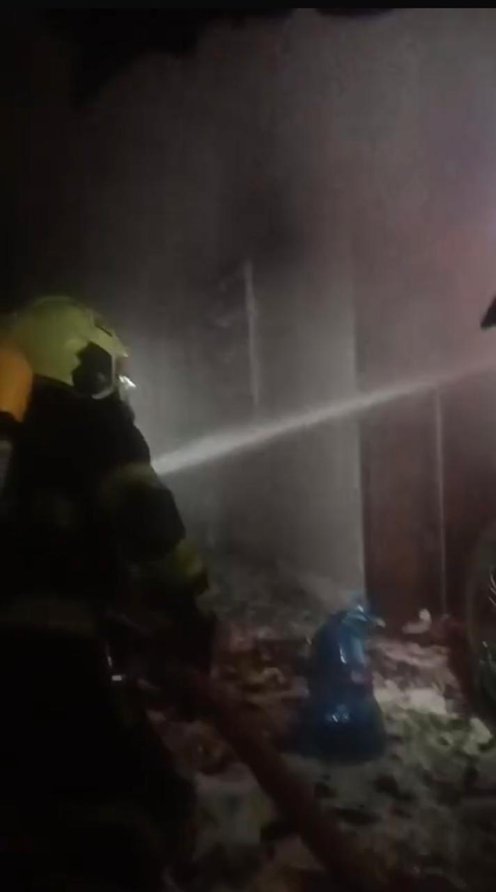 Lökbatanda yaşayış binasında yanğın olub, 4 nəfər ölüb (FOTO)