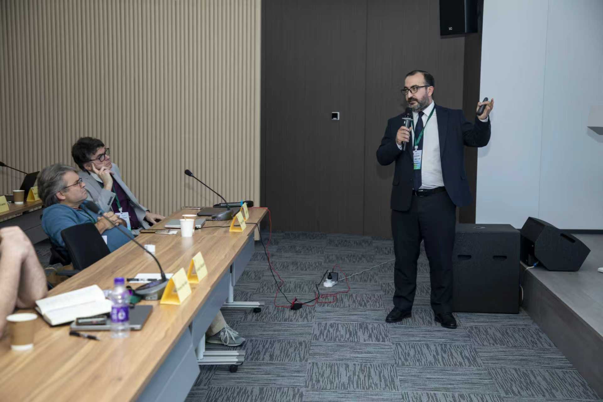 AzMİU nümayəndəsi Nyu-York Universitetində keçirilən beynəlxalq tədbirdə məruzə ilə çıxış edib (FOTO)