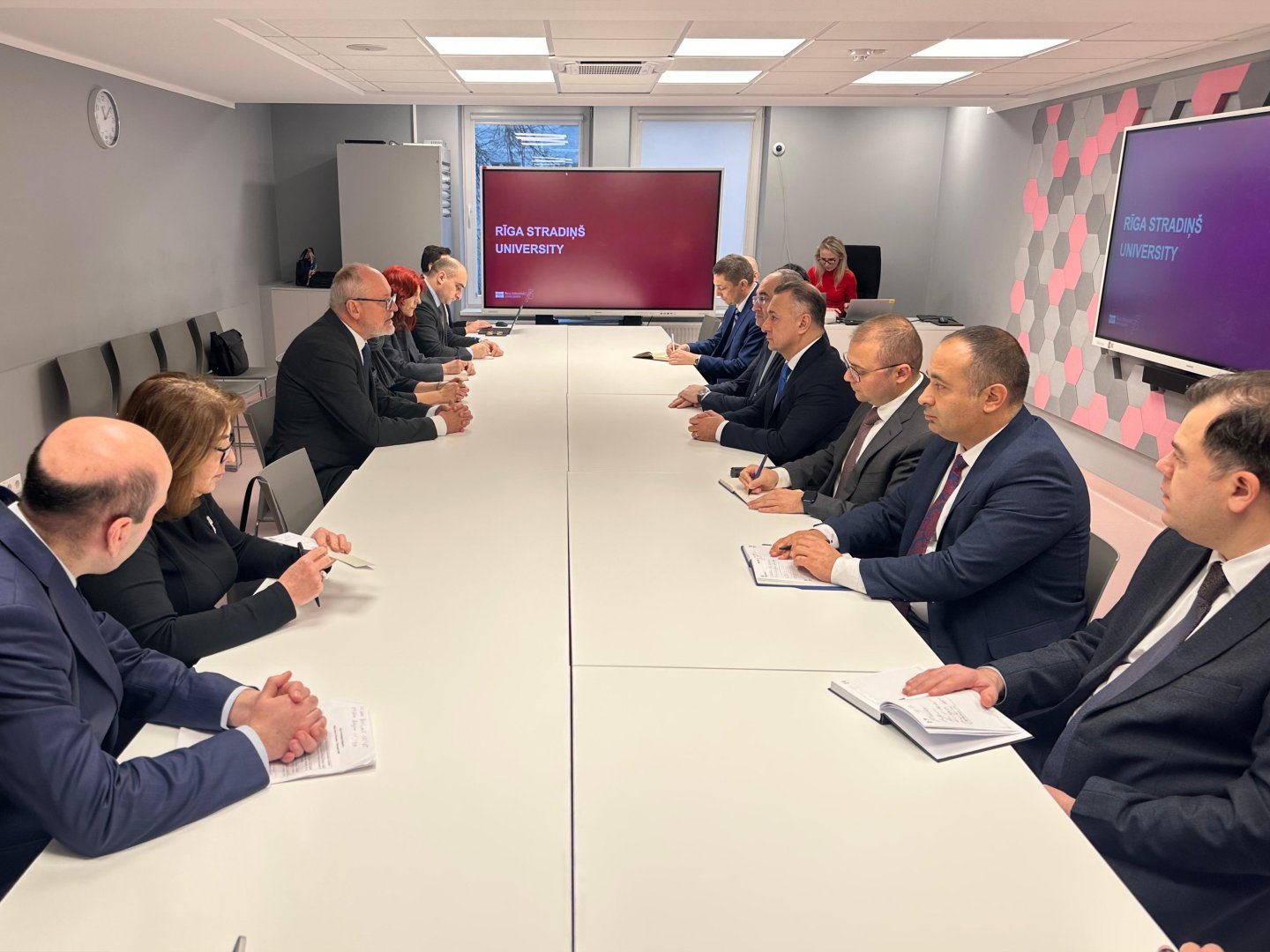 Teymur Musayev Latviyanın tibb müəssisələri və universitetlərinin fəaliyyəti ilə tanış olub (FOTO)