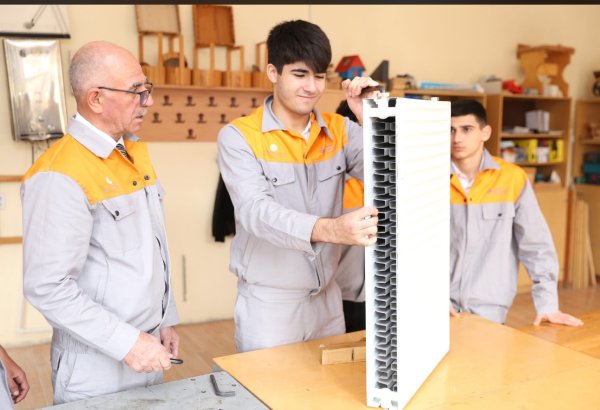 Yeni peşə təhsil müəssisələrinin yaradılması gələcək üçün nələr vəd edir? - RƏY