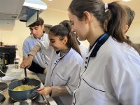 Azərbaycanda 9000-dən çox şagird peşə yönümlü təhsilə cəlb olunub (FOTO)