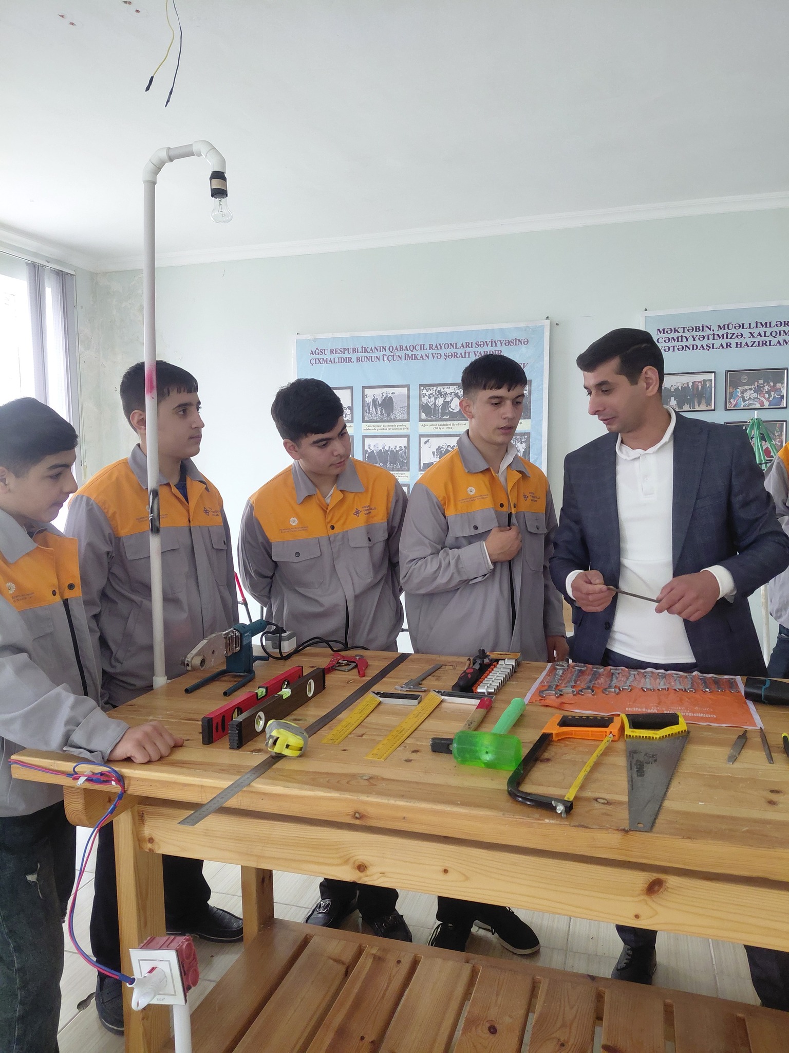 Azərbaycanda 9000-dən çox şagird peşə yönümlü təhsilə cəlb olunub (FOTO)