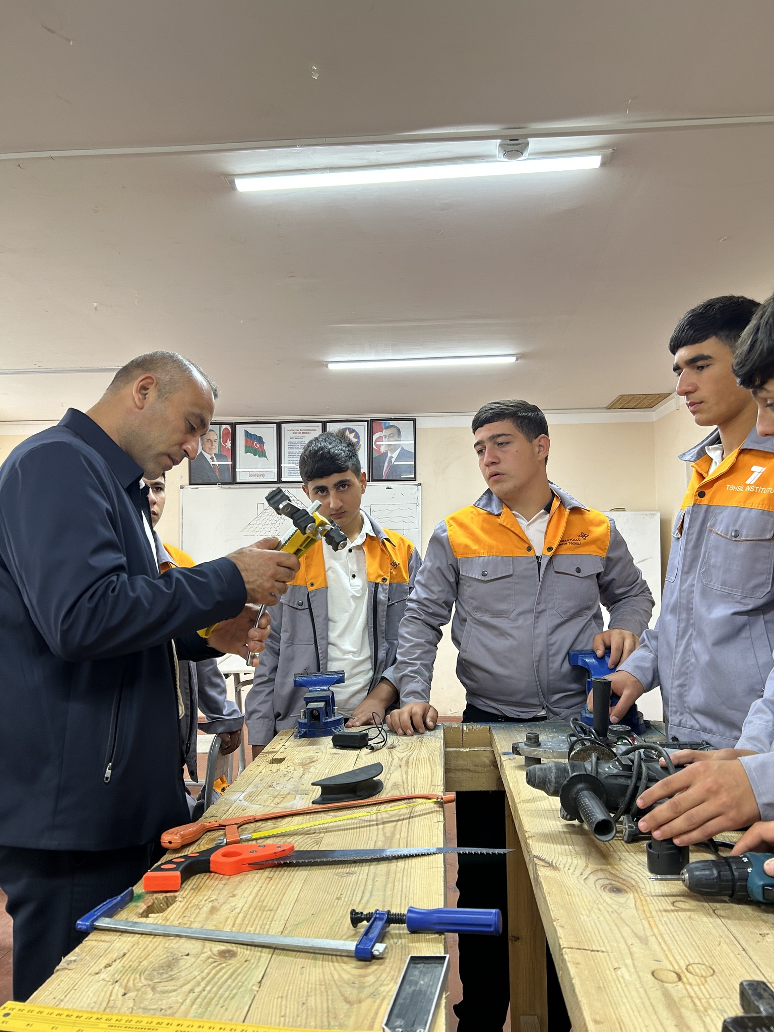 Azərbaycanda 9000-dən çox şagird peşə yönümlü təhsilə cəlb olunub (FOTO)