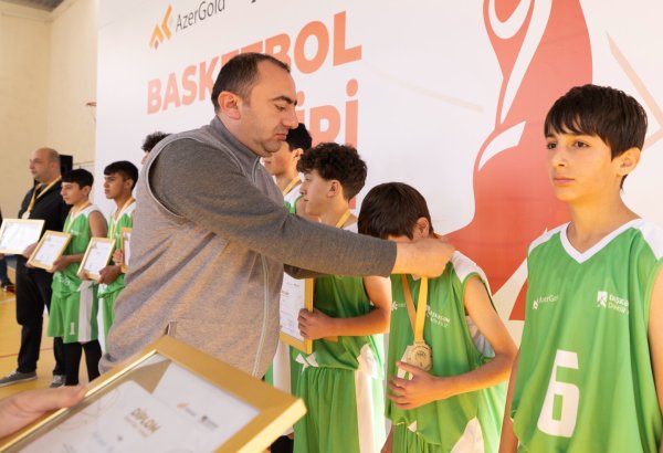 Daşkəsəndə məktəblilər arasında basketbol turniri keçirilib (FOTO)