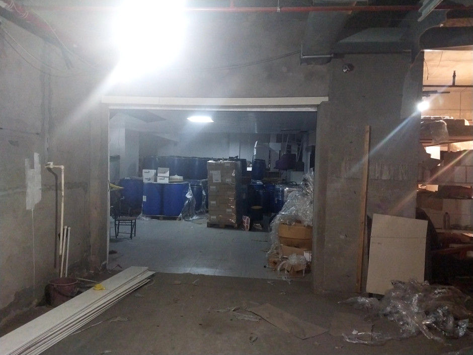 Kosmetoloji vasitələrin satışı anbarının fəaliyyəti dayandırılıb (FOTO)